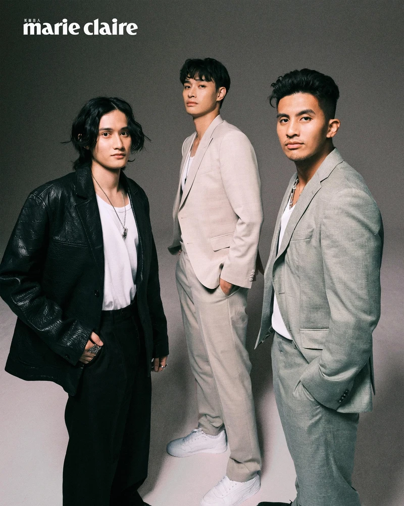 高錦瑋:黑色皮革西裝外套、黑色西裝褲、樂福鞋,all by Allsaints,戒指、項鍊,both by Cody Sanderson。吳曉謹:米色西裝外套、米色西裝長褲,both by Boss;項鍊,Cody Sanderson。高國豪:灰綠色西裝外套、灰綠色西裝長褲,both by Boss;項鍊,Cody Sanderson;黑色皮鞋,Allsaints。 高錦瑋:黑色皮革西裝外套、黑色西裝褲、樂福鞋,all by Allsaints,戒指、項鍊,both by Cody Sanderson。吳曉謹:米色西裝外套、米色西裝長褲,both by Boss;項鍊,Cody Sanderson。高國豪:灰綠色西裝外套、灰綠色西裝長褲,both by Boss;項鍊,Cody Sanderson;黑色皮鞋,Allsaints。