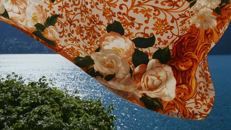 CHANEL 2025/26 Cruise 度假系列最新廣告。