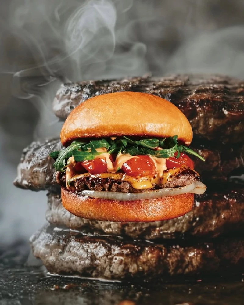 Burnt Burger Social Club Photo / IG@burnt_burger_social_club Burnt Burger Social Club Photo / IG@burnt_burger_social_club