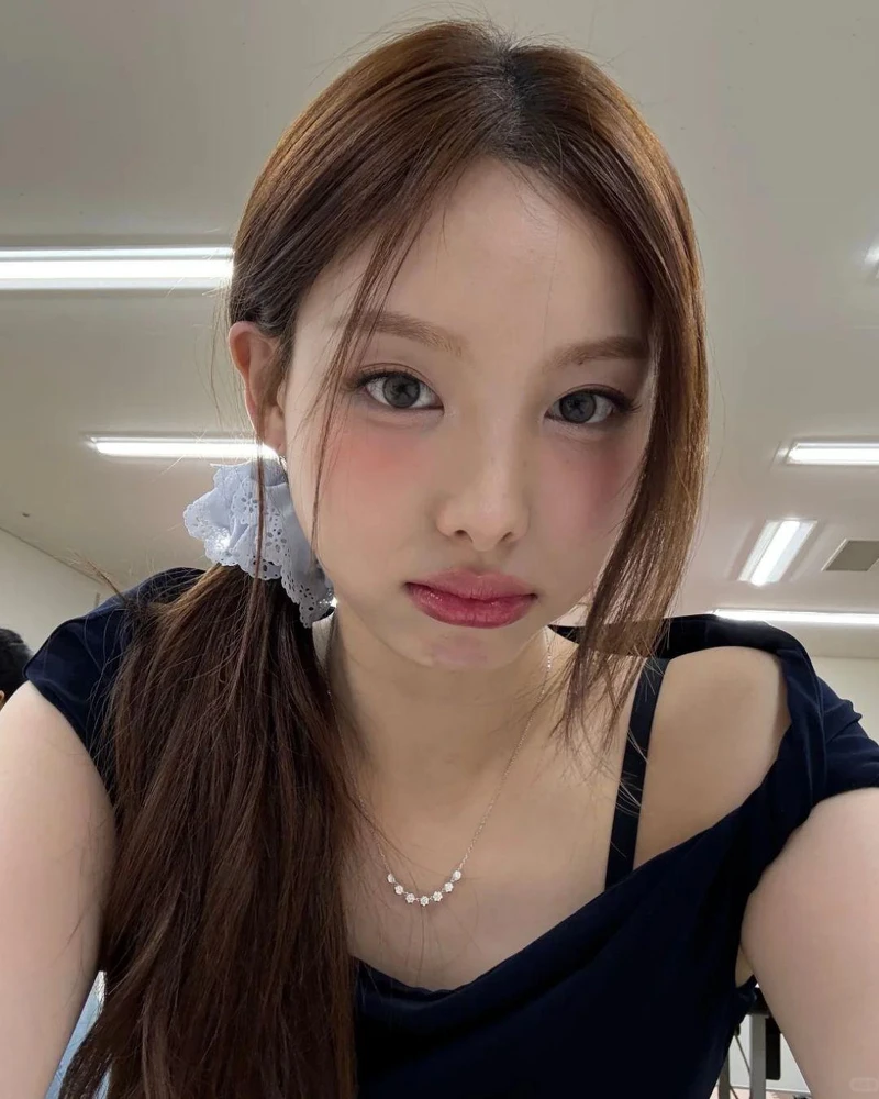 Photo/ IG @nayeonyny Photo/ IG @nayeonyny