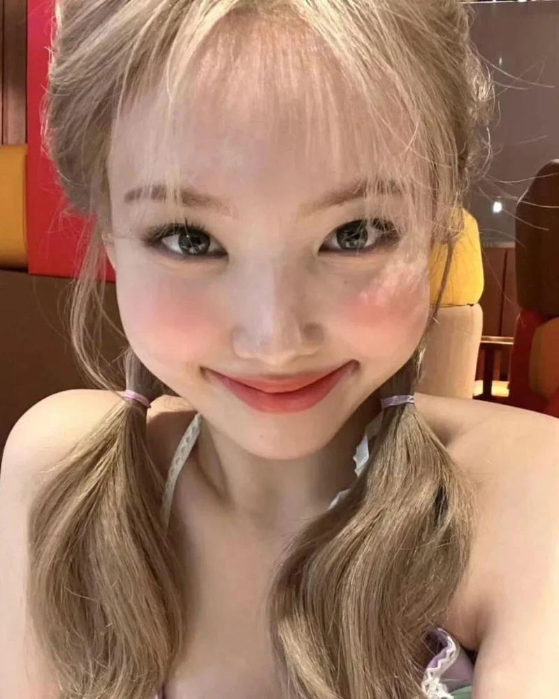 Photo/ IG @nayeonyny Photo/ IG @nayeonyny