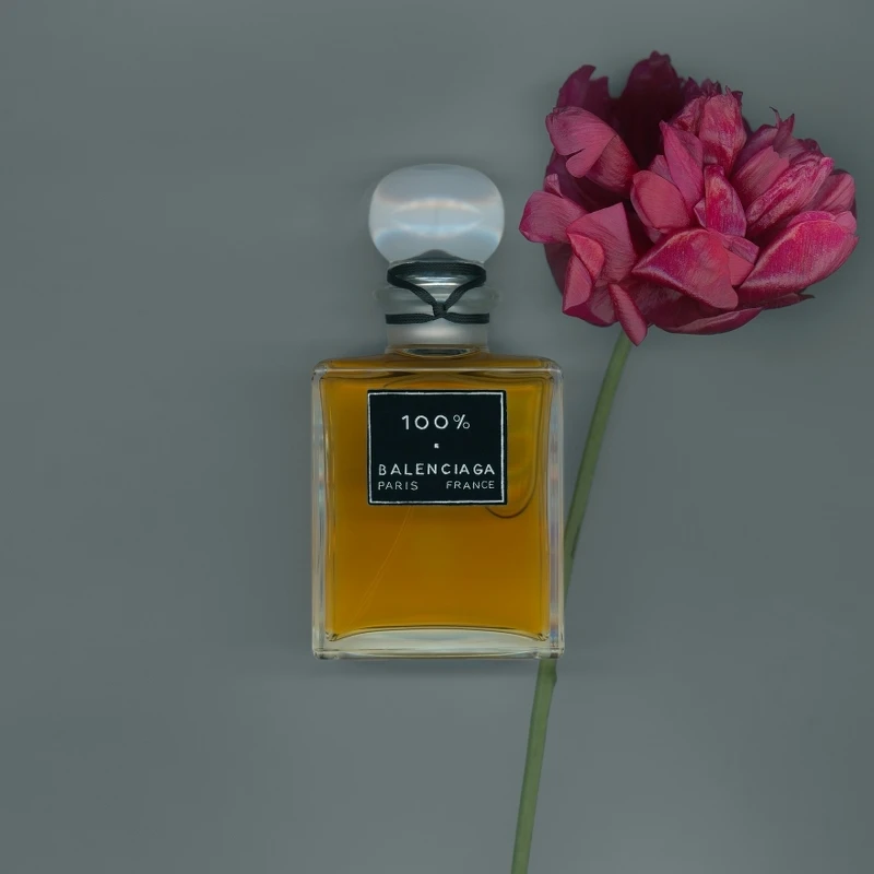 Balenciaga 100%香精100ml，NT10,000