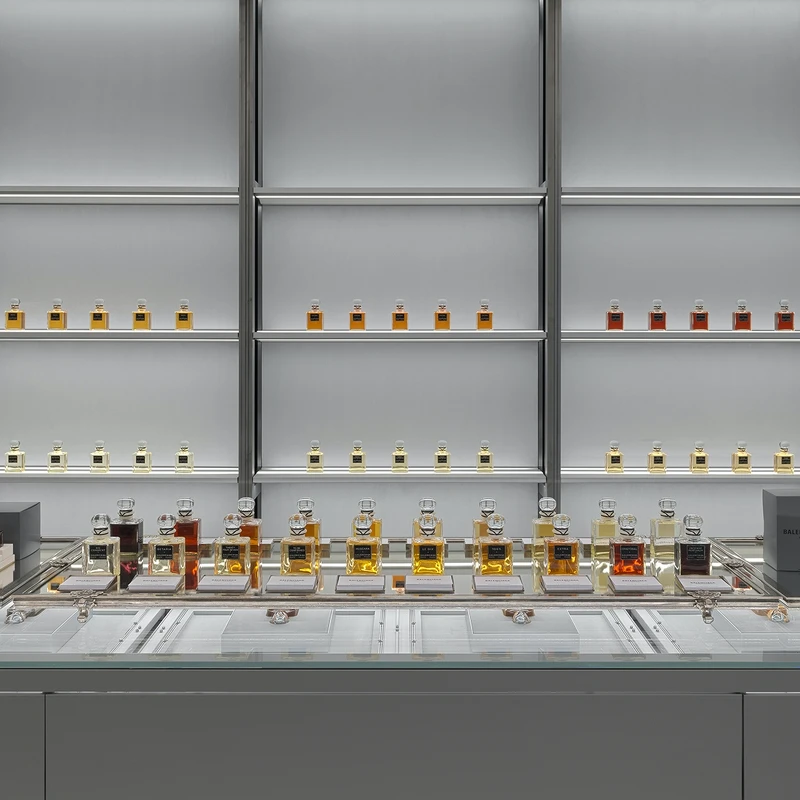 Balenciaga位於巴黎喬治五世大道10號的全新香氛精品店。