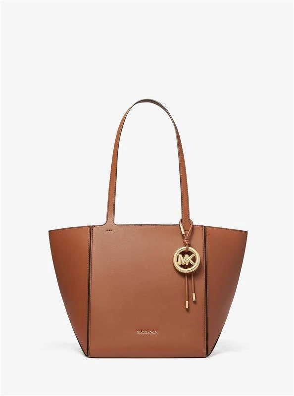 MICHAEL KORS秋冬新款JORDI棕色托特包，NT16,300。
