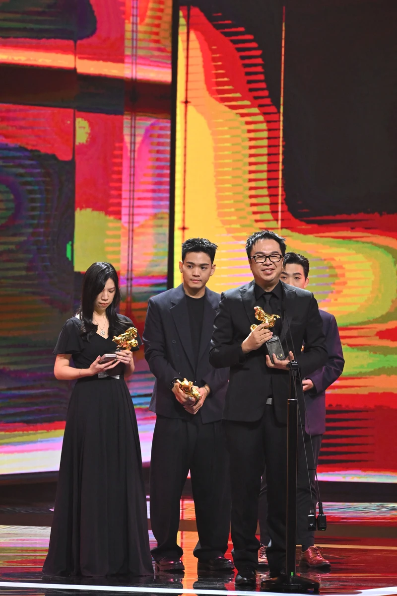 最佳視覺效果Best Visual Effects:《96分鐘》温兆銘、林韋宏、胡宏愈、傅琬婷 最佳視覺效果Best Visual Effects:《96分鐘》温兆銘、林韋宏、胡宏愈、傅琬婷