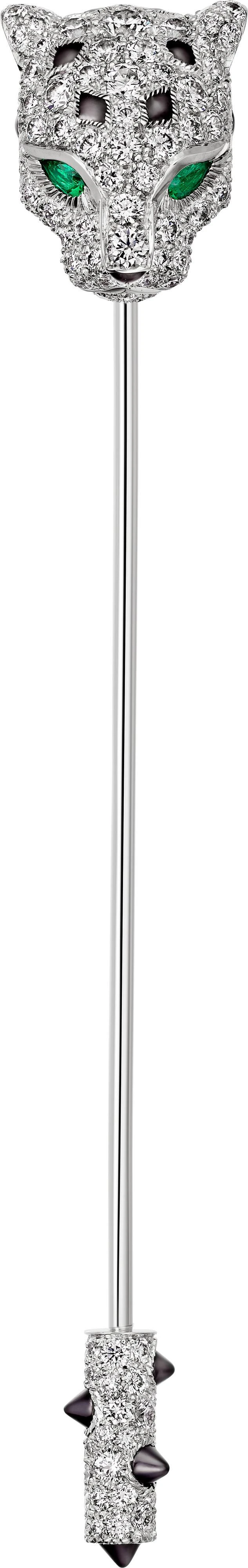 Panthère de Cartier美洲豹胸針,鋪鑲鑽石 Panthère de Cartier美洲豹胸針,750/1000白K金,鑲嵌2顆祖母綠,縞瑪瑙及159顆共重1.04克拉的圓形明亮式切割鑽石。圖案寬度:9.65毫米。長度:65毫米。 參考價格約NT$885,000 Panthère de Cartier美洲豹胸針,鋪鑲鑽石 Panthère de Cartier美洲豹胸針,750/1000白K金,鑲嵌2顆祖母綠,縞瑪瑙及159顆共重1.04克拉的圓形明亮式切割鑽石。圖案寬度:9.65毫米。長度:65毫米。 參考價格約NT$885,000