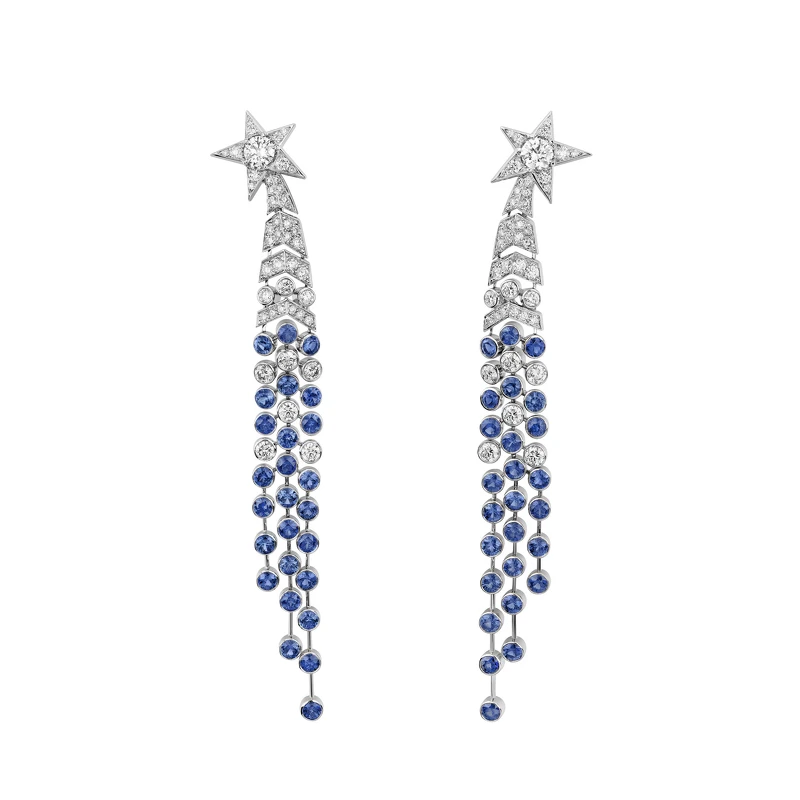 香奈兒頂級珠寶 COMÈTE&nbsp;SAPHIR耳環&nbsp; 18K白金鑲嵌鑽石及藍寶石。&nbsp;