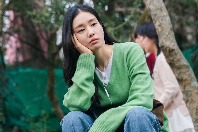 《一吻爆炸》安恩真