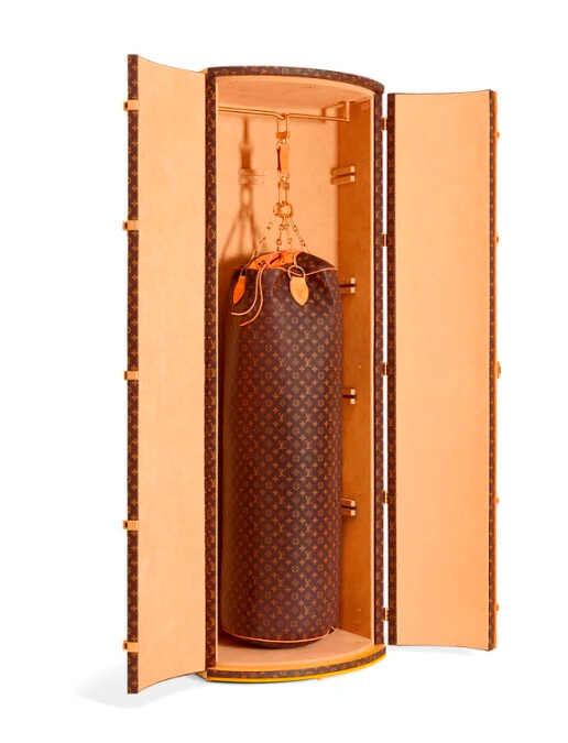 Karl Lagerfeld and Louis Vuitton Punching Trunk_2