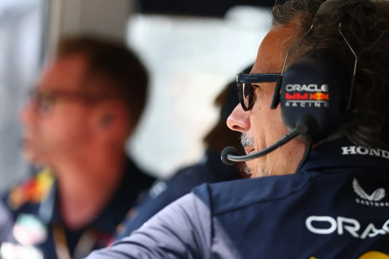 F1 的冠軍從來不是車手一個人的事。