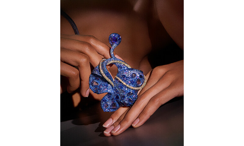 Sway舞裙系列:Heart of Sway 藍之舞裙胸針