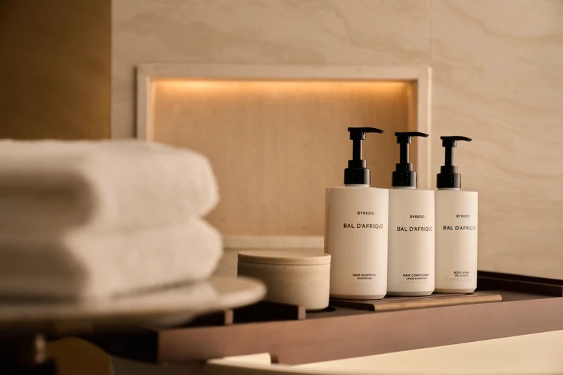 選用 Byredo「Bal d'Afrique」（熱帶爵士）。