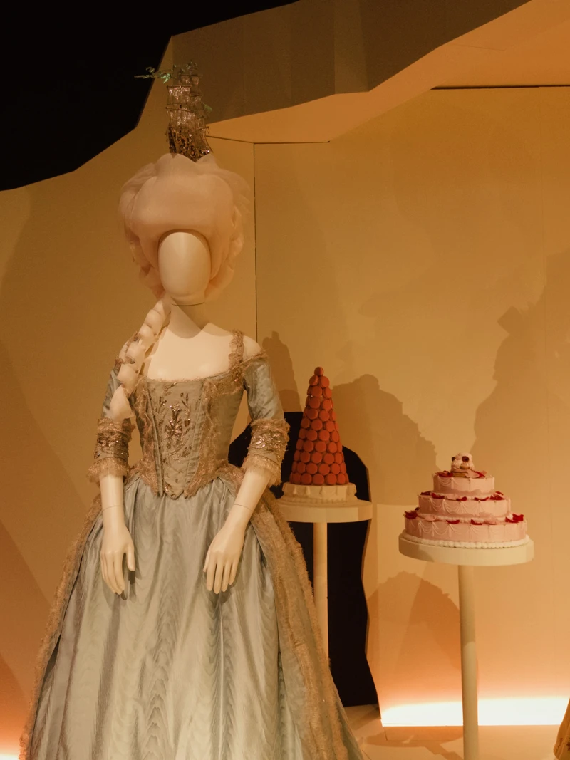 V&A 瑪麗安東尼風格展｜圖片提供：HaoYun Cheng