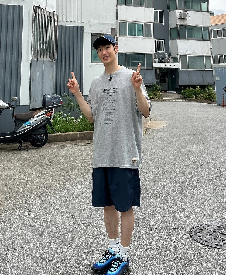 李帝勳運動風穿搭 李帝勳運動風穿搭