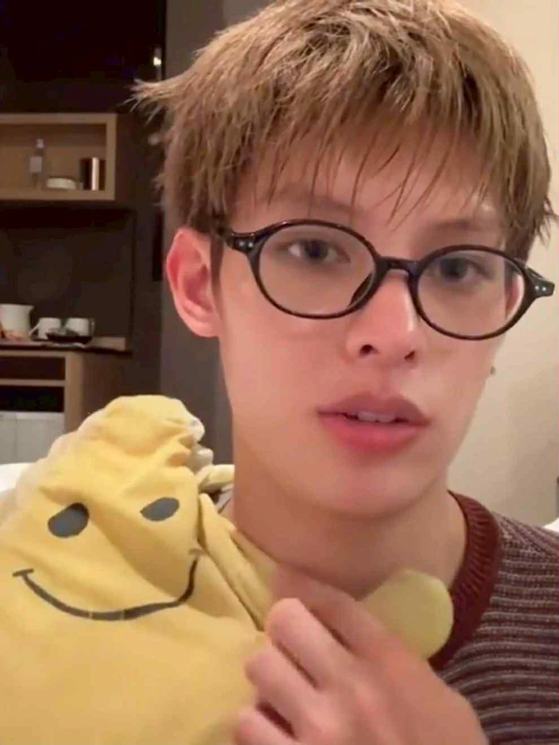 CORTIS趙雨凡身邊的第六位成員 CORTIS趙雨凡身邊的第六位成員