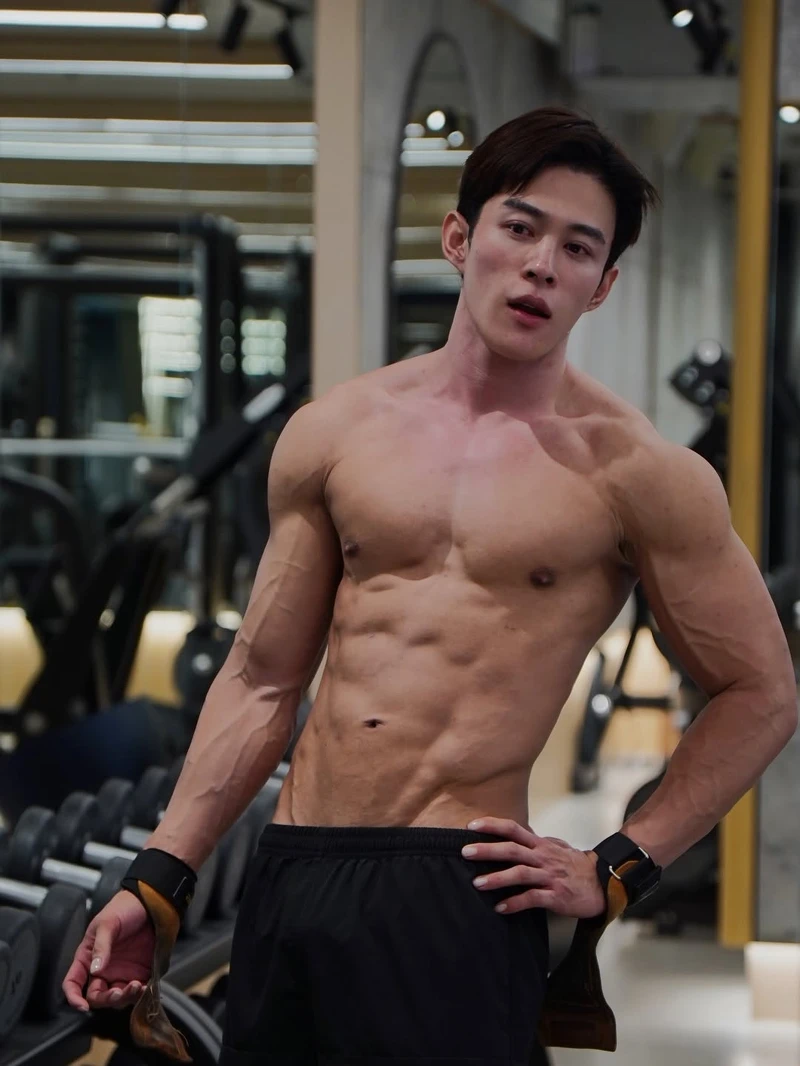 《LOVE (X)》嘉賓TOD:@todpranapong 《LOVE (X)》嘉賓TOD:@todpranapong