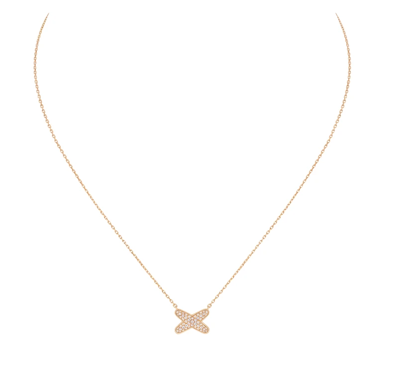 083221-Jeux de Liens 18K玫瑰金項鏈,鑲嵌明亮式切割鑽石。參考價格NT$140,000