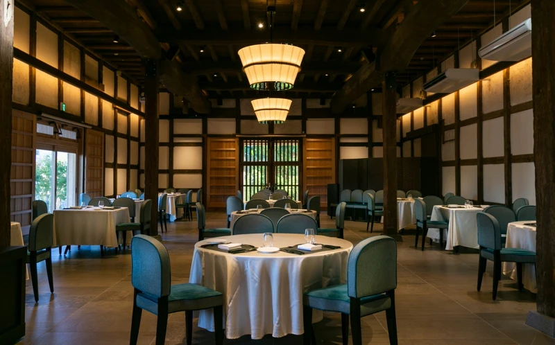 餐廳「LE UN」。