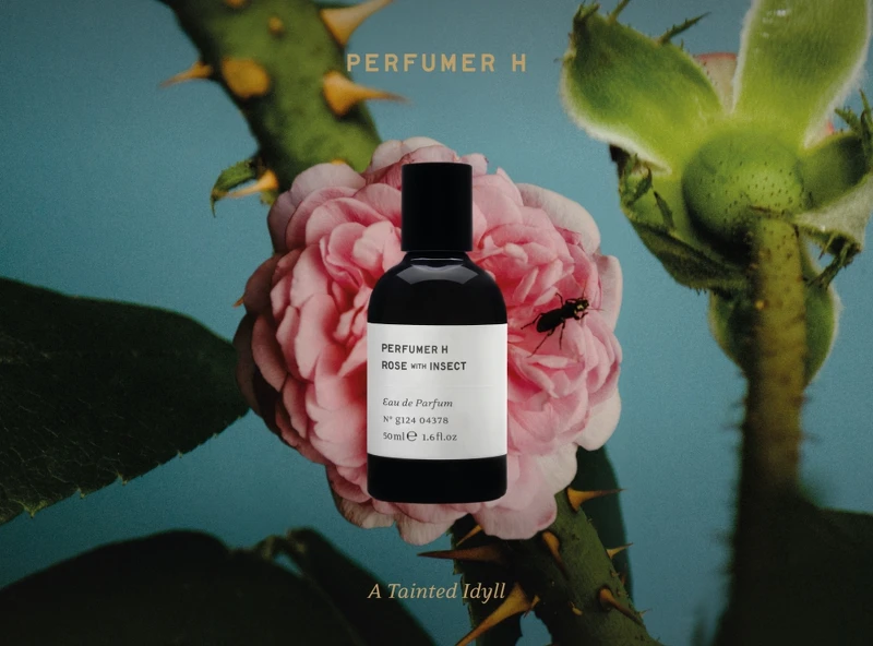 Perfumer H玫瑰與昆蟲淡香精情境圖。