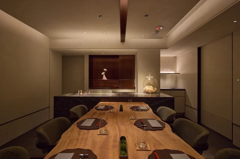 「Will’s Teppanyaki」共有三個空間,分別位於敦化北路與民權東路生活圈。 「Will’s Teppanyaki」共有三個空間,分別位於敦化北路與民權東路生活圈。