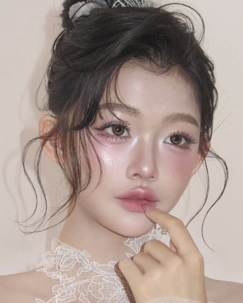 Photo/ IG @hiwon_maleup Photo/ IG @hiwon_maleup