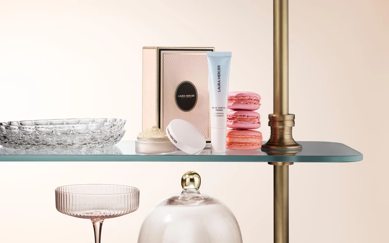 LAURA MERCIER 煥顏底妝旅行隨身組，NT1,520