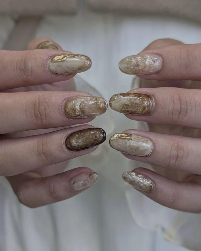 Photo/ IG @yona___nail Photo/ IG @yona___nail