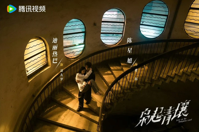 陳星旭輕鬆將迪麗熱巴公主抱,畫面超甜。 陳星旭輕鬆將迪麗熱巴公主抱,畫面超甜。