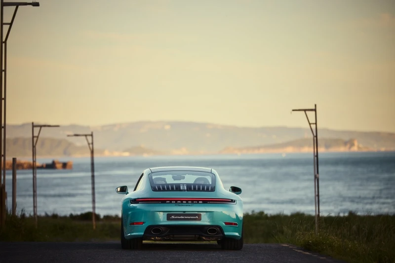 911 Carrera T「Formosa」不僅僅是一輛跑車。 911 Carrera T「Formosa」不僅僅是一輛跑車。