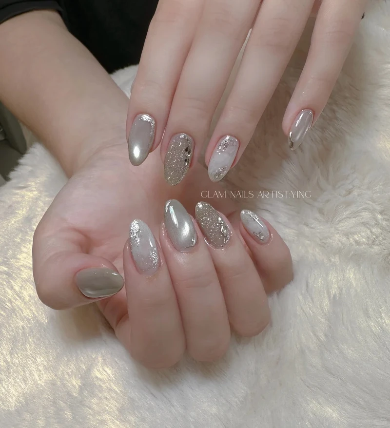 天秤座美甲範本(Photo/小紅書@Ying Nails)。 天秤座美甲範本(Photo/小紅書@Ying Nails)。