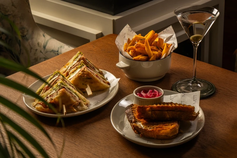 提供輕食。 提供輕食。