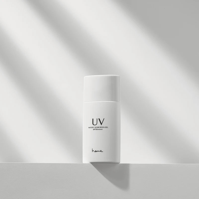 heme清透水感防曬凝膠。