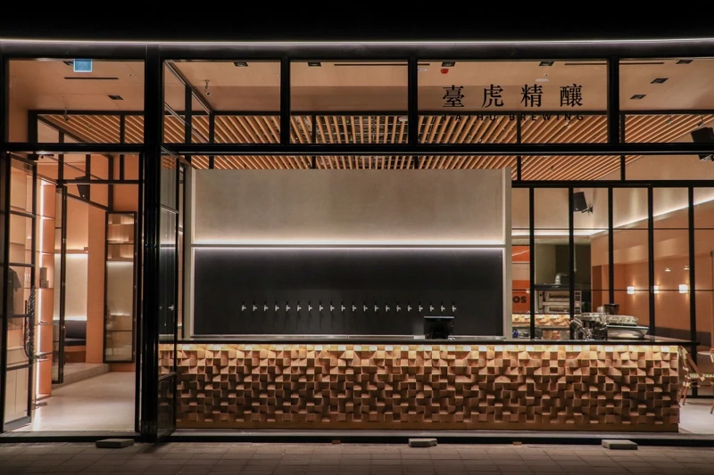 将在12月20日正式开幕。 将在12月20日正式开幕。