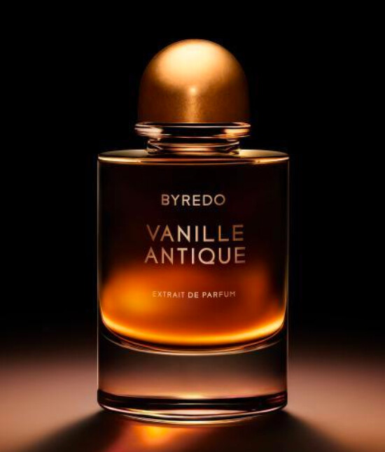 Byredo夜幕系列梵尼古珀奢華香精&copy;Romain Lenancker(70ml，NT12,790)。