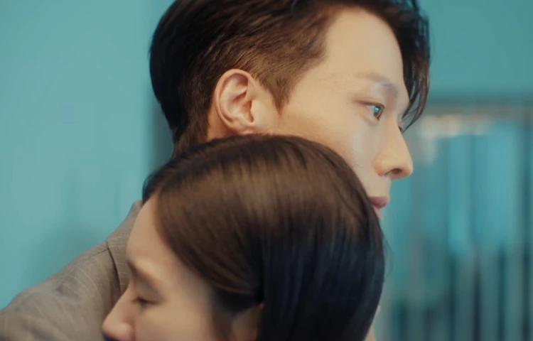 《一吻爆炸》張基龍擁抱安恩真被直擊 《一吻爆炸》張基龍擁抱安恩真被直擊