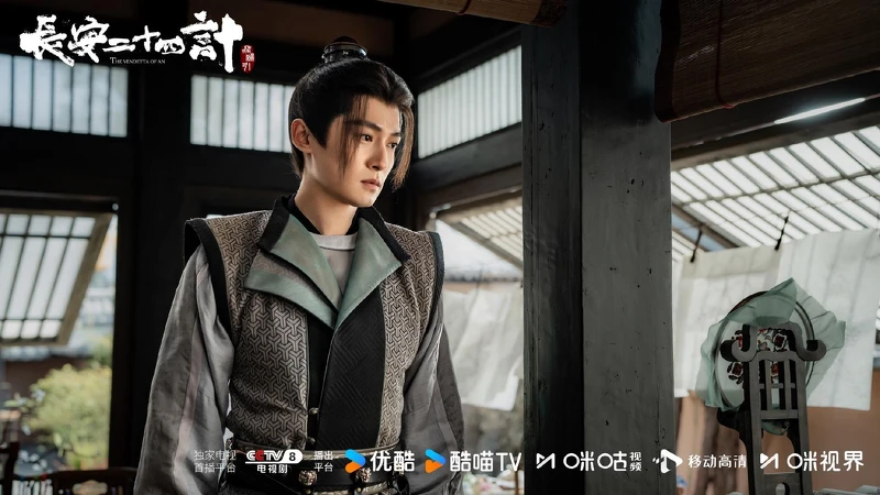 不少觀眾因為佟夢實的原聲演出認出他是「五竹」，讚他五官有些角度像胡歌。