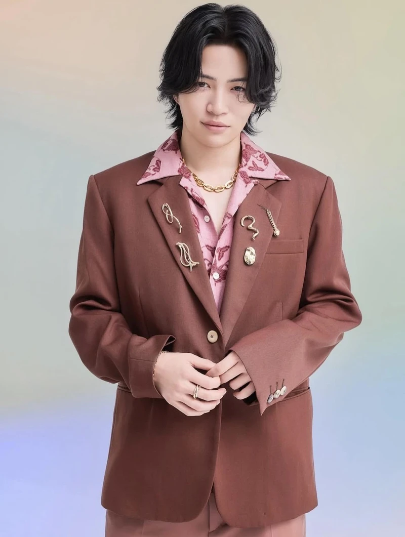 菊池風磨2025年人氣水漲船高，也受到不少網友批評，自嘲是炎上體質。