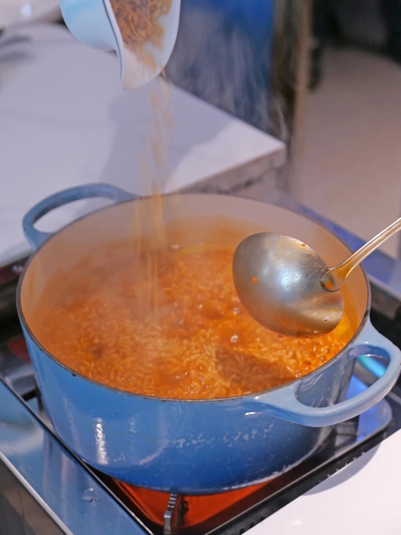 紅蟳胡椒蝦湯泡飯。 紅蟳胡椒蝦湯泡飯。
