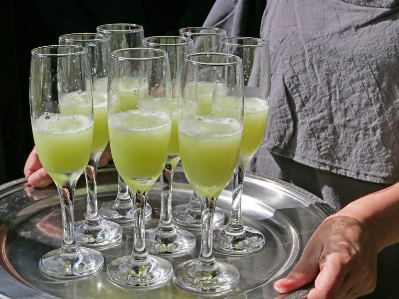 迎賓飲料當然也是高麗菜汁。