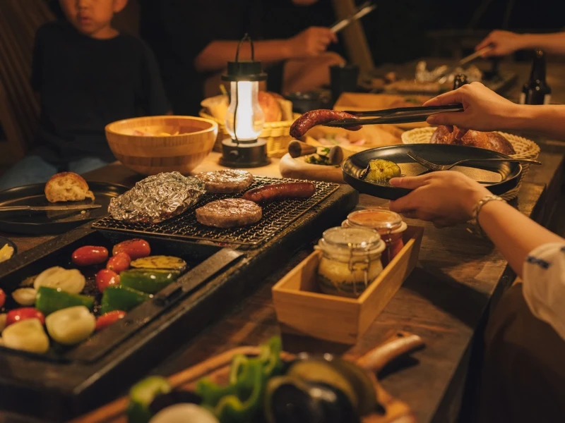  晚餐可體驗自助 BBQ。 