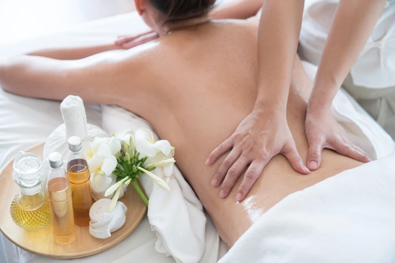 專案亦包含酒店合作專業按摩品牌所提供的「運動按摩」優惠禮遇。 專案亦包含酒店合作專業按摩品牌所提供的「運動按摩」優惠禮遇。