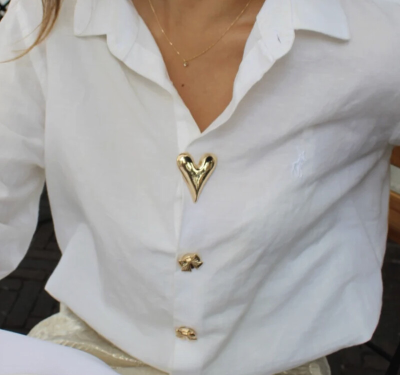 Button Amsterdam有許多漂亮的選擇。 Button Amsterdam有許多漂亮的選擇。