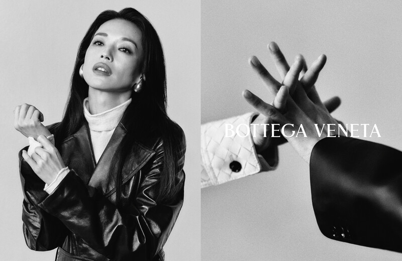 Bottega Veneta《Craft is our Language》是針對Intrecciato皮革編織誕生五十年的特別活動，品牌特別回望皮革編織技藝，依照不同波段推出Intrecciato皮革包款系列。