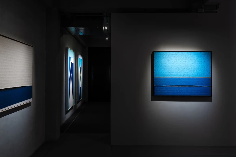 权纯益在金马宾馆当代美术馆与华人几何抽象艺术先锋霍刚共同展出 &copy; ALIEN Art Centre