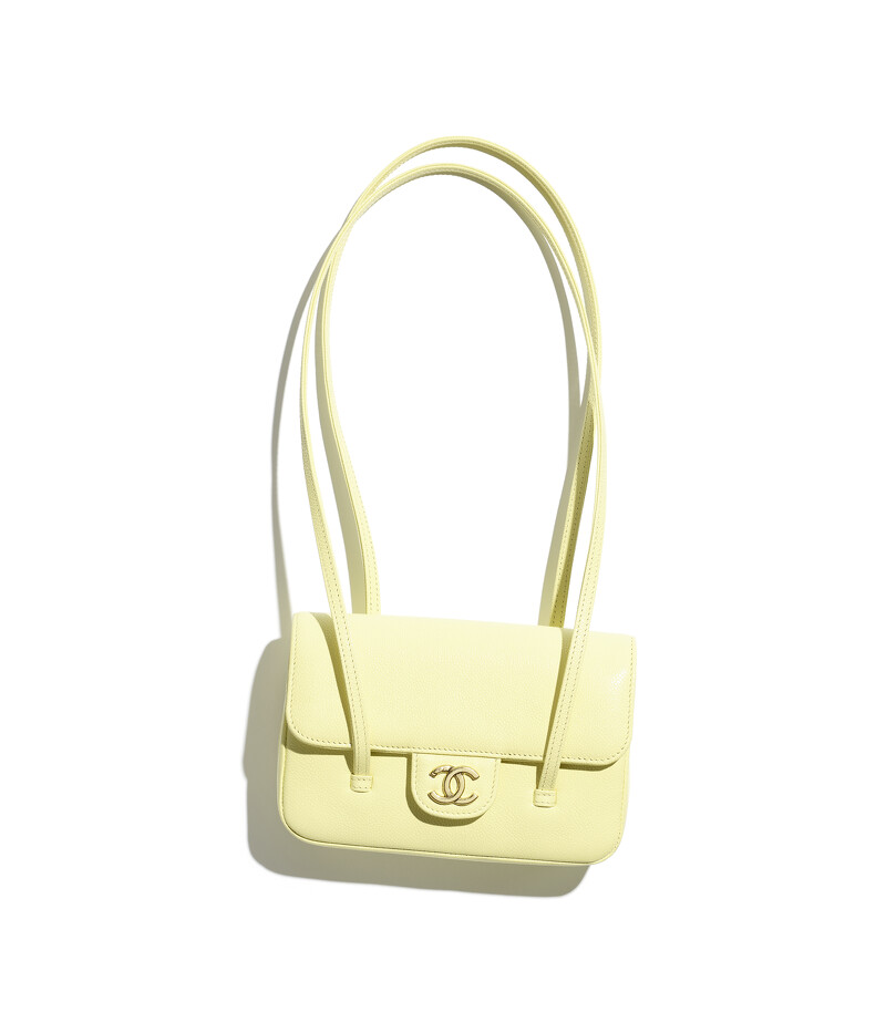 黃色雙C LOGO粒紋皮革翻蓋肩背包 迷你款