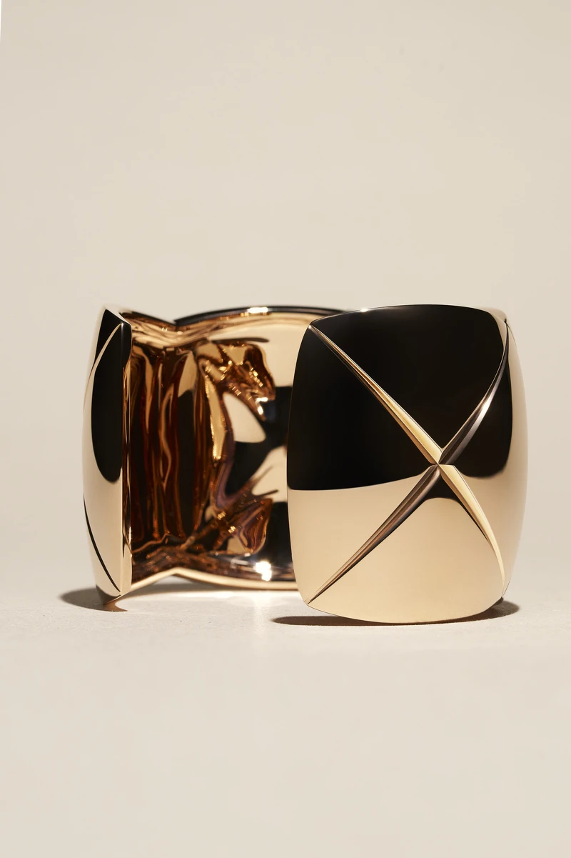 COCO CRUSH銬式手環_18K BEIGE米色金《美麗佳人》獨家)