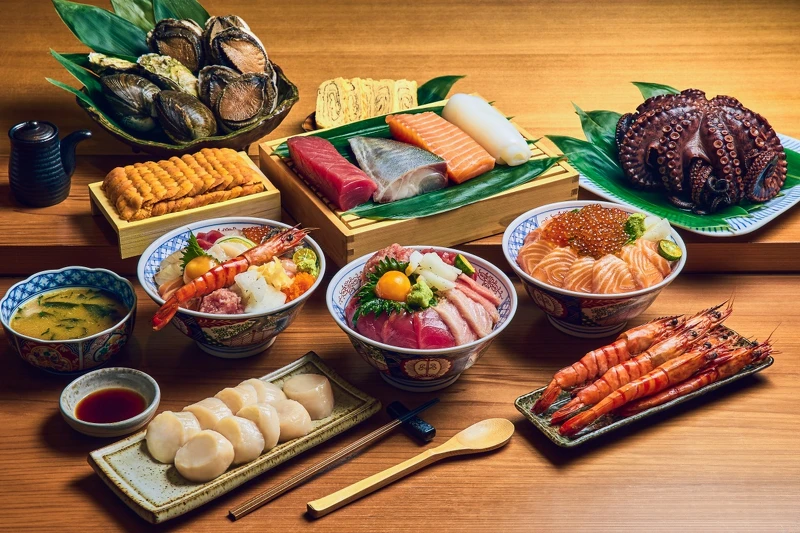 同步進駐的「長浜魚屋」。