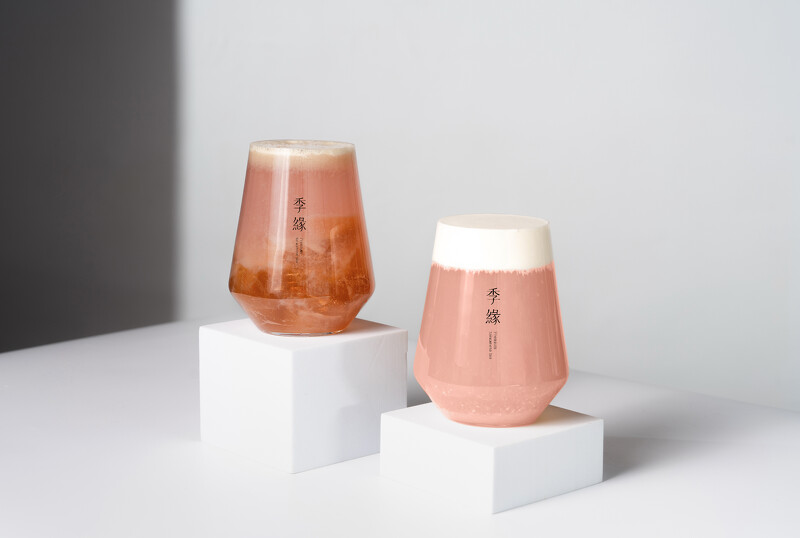 1_12推出季節限定新品蓮霧系列「蓮霧青韻茶王」、「蓮霧柚香奶蓋」(圖片來源/季緣提供) 1_12推出季節限定新品蓮霧系列「蓮霧青韻茶王」、「蓮霧柚香奶蓋」(圖片來源/季緣提供)