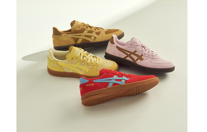 ASICS SKYHAND OG系列鞋款，各NT3,580。