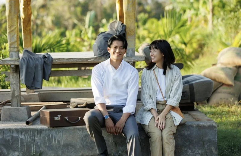 《浪漫匿名者》戲中，小栗旬（左）與韓孝周有許多逗趣的對手戲。